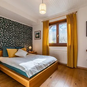 Onlymyflats - Into The Woods Appartement